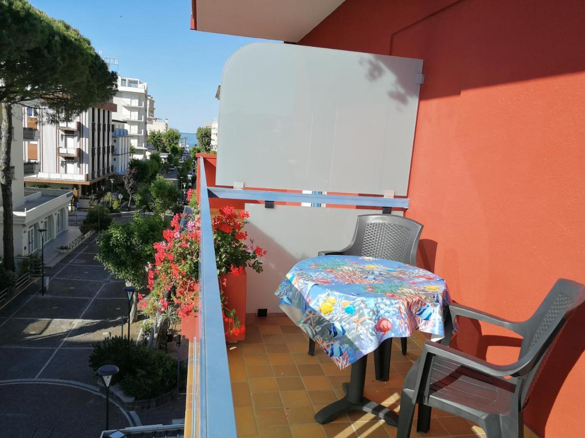 Hotel Tivoli Misano Adriatico Εξωτερικό φωτογραφία