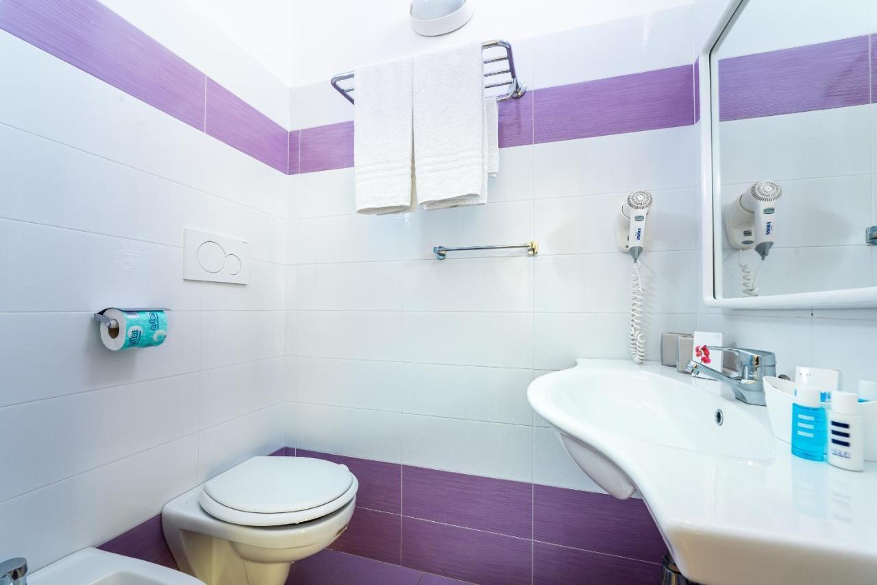 Hotel Tivoli Misano Adriatico Εξωτερικό φωτογραφία