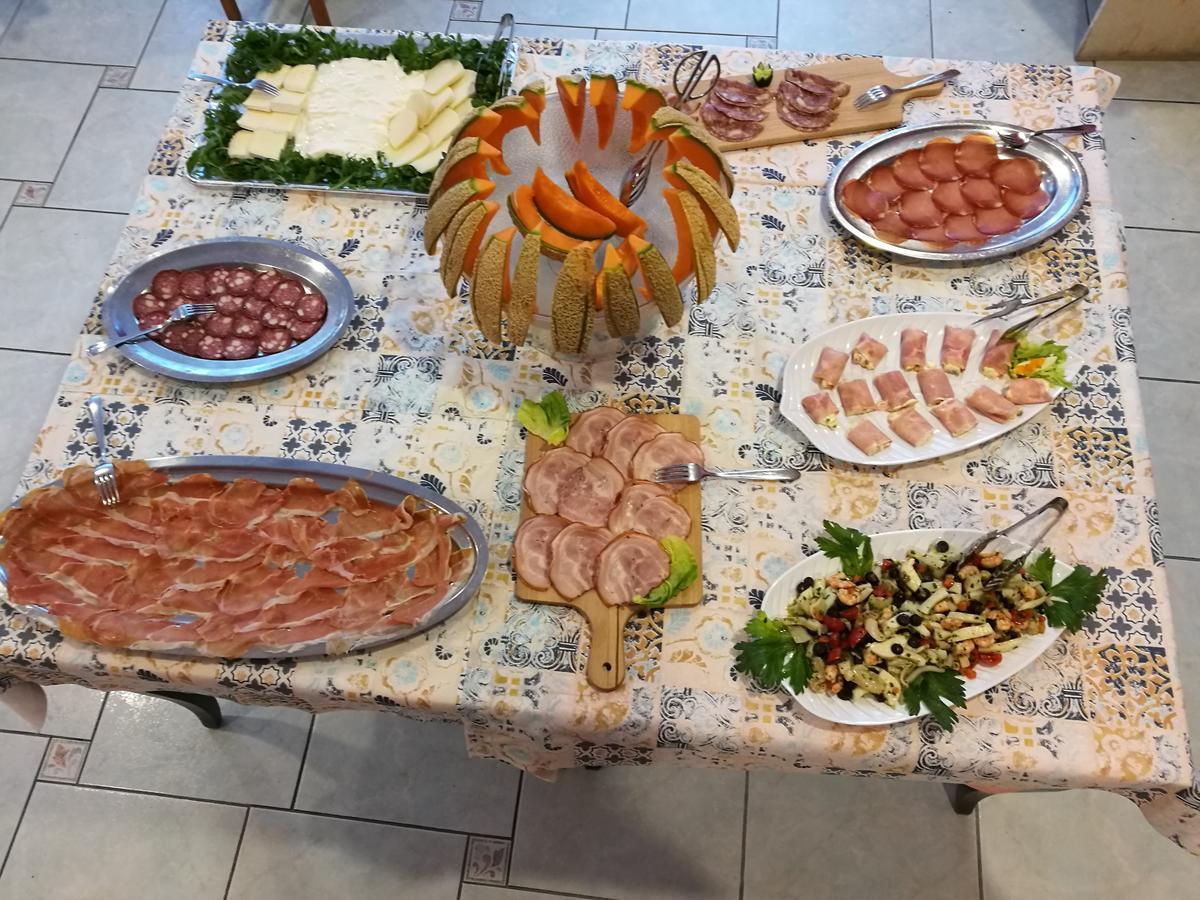 Hotel Tivoli Misano Adriatico Εξωτερικό φωτογραφία